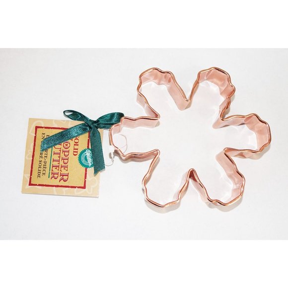 Cookie Cutter Wilton Solid Copper Large Flower Cakes Baking Kitchen Utensils Cra - Picture 1 of 3
